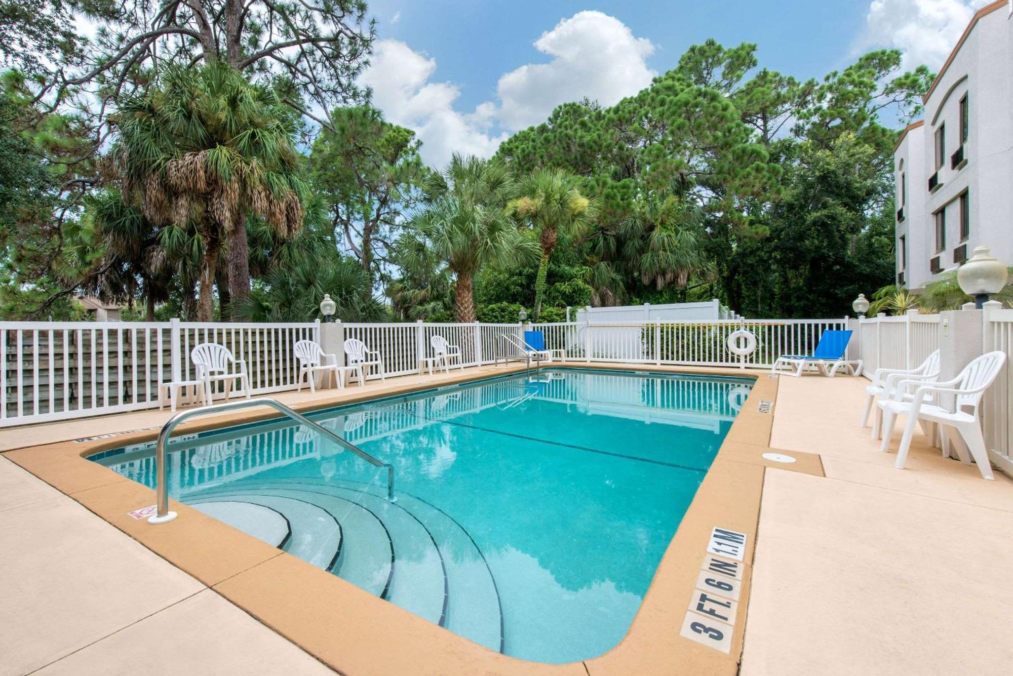 Sleep Inn Sarasota North Екстериор снимка